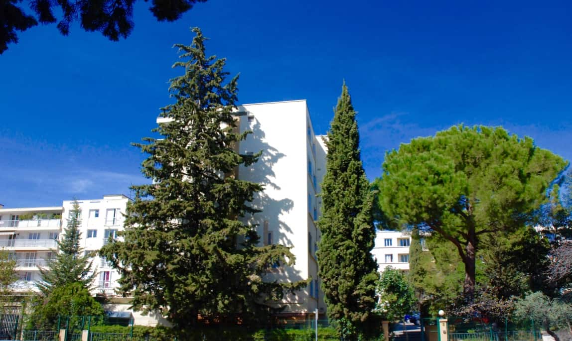 Vue-exterieur-rue-villeneuve-d_angoulême